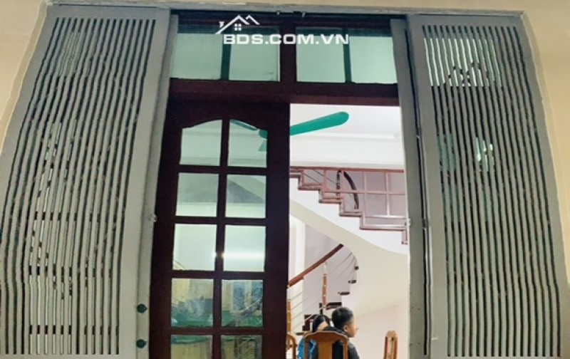 CHO THUÊ NHÀ NGUYÊN CĂN TẠI NGÕ 93, VƯƠNG THỪA VŨ, 4 TẦNG, 45M2, 3 NGỦ, 13 TRIỆU